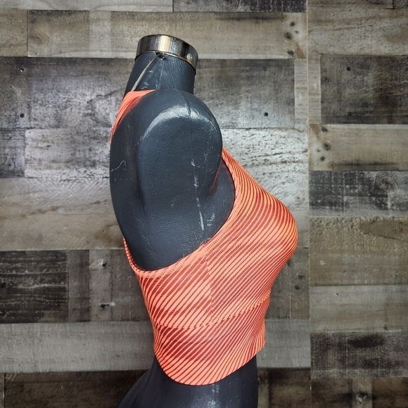New Under Armour Project Rock HeatGeat Sports Bra Tangerine - XSmall - Picture 6 of 10